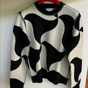 Bottega Veneta Black and White wool Sweater with green detailing on the seams.